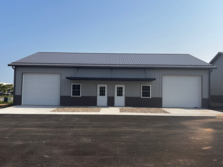 1401 Amy Ln, Franklin, IN à vendre - Photo de l’immeuble – Image 2 sur 15