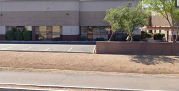 4121 E Valley Auto Dr, Mesa, AZ à louer Photo principale– Image 1 sur 7