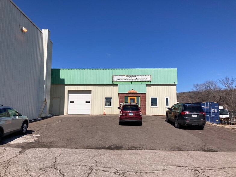4201 W 1st St, Duluth, MN à vendre - Photo de l’immeuble – Image 3 sur 30