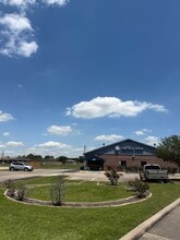 4621 Center St, Deer Park, TX à louer Photo de l’immeuble– Image 1 sur 11