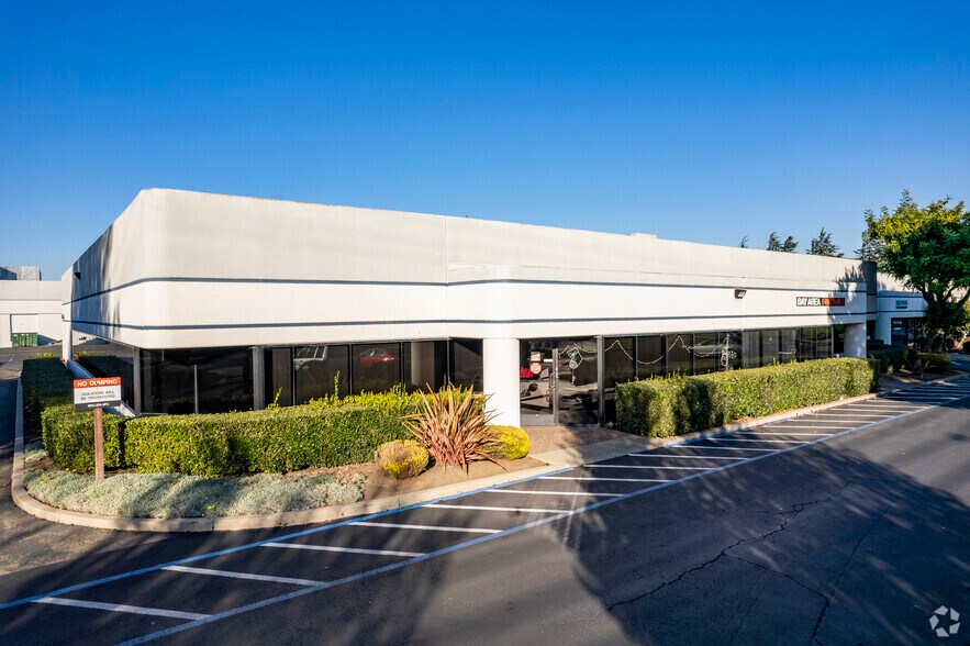 31350-31398 Huntwood Rd, Hayward, CA à louer - Photo de l’immeuble – Image 3 sur 11