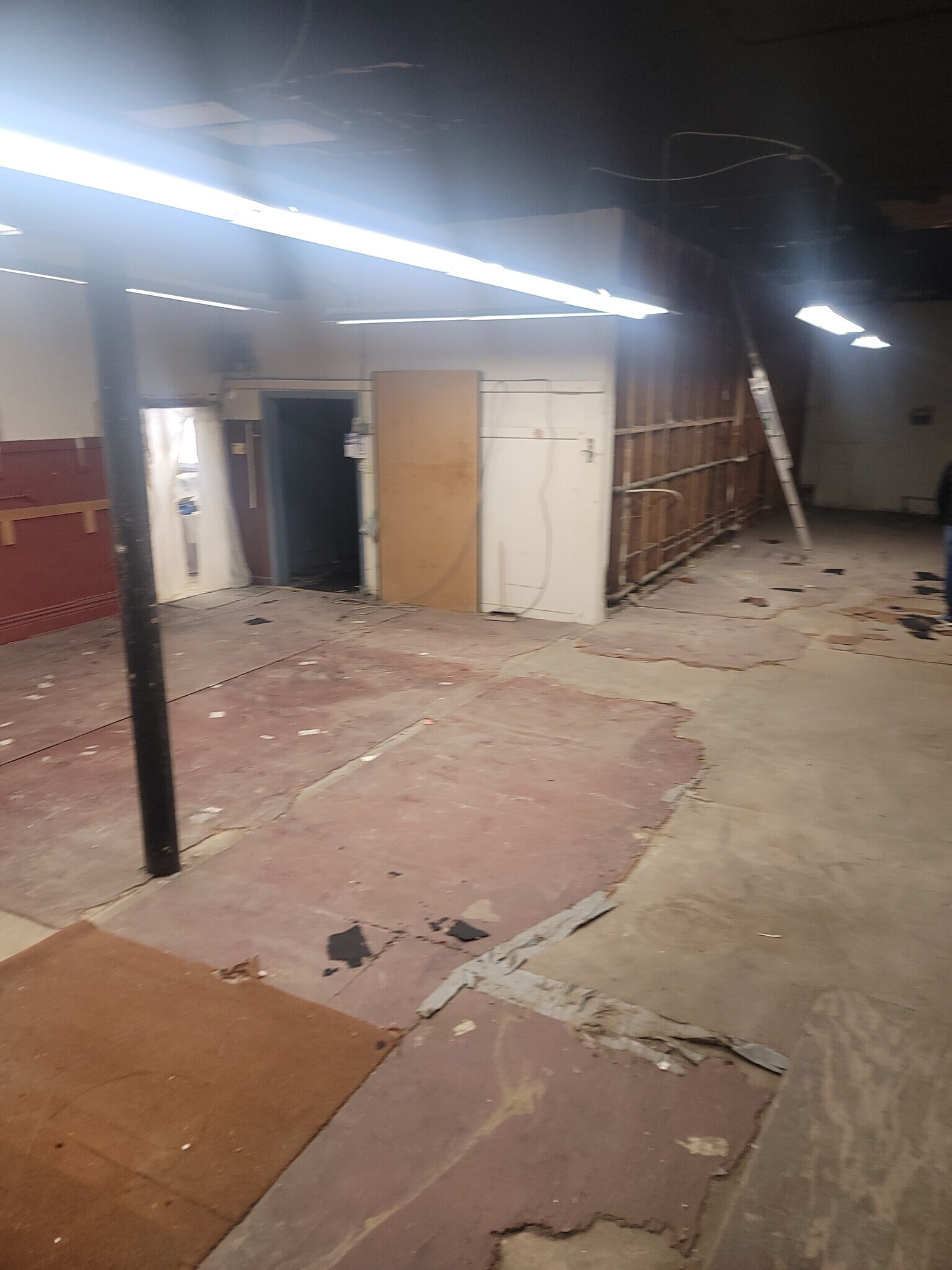 2522 E Truman Rd, Kansas City, MO à louer Photo intérieure– Image 1 sur 4