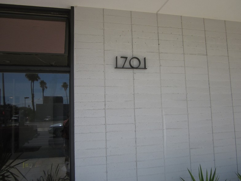1733 N Palm Canyon Dr, Palm Springs, CA à vendre - Photo de l’immeuble – Image 3 sur 35