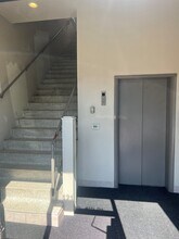 121 S 4th St, Manhattan, KS à louer Photo intérieure– Image 2 sur 9