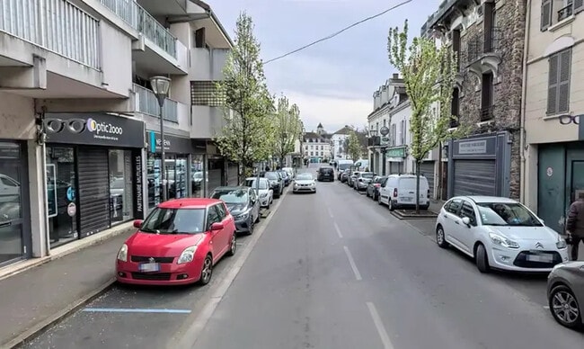 Plus de détails pour Local commercial à louer