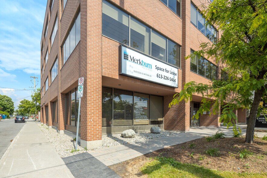 383 Parkdale Ave, Ottawa, ON à louer - Photo de l’immeuble – Image 2 sur 6