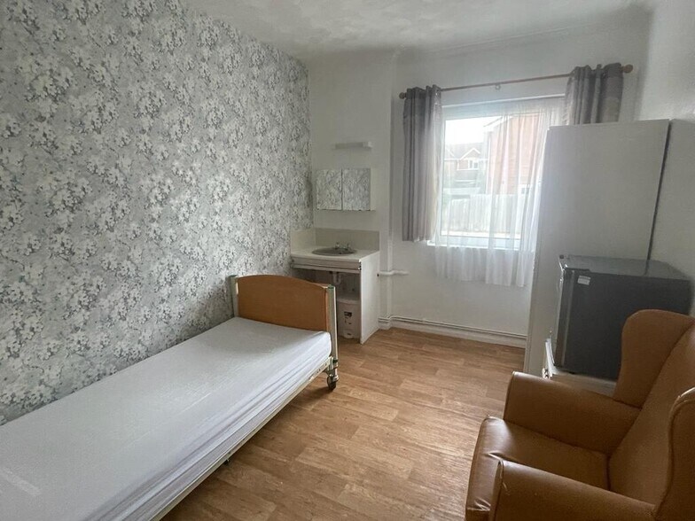 18 Compton Av, Luton à vendre - Photo intérieure – Image 2 sur 21