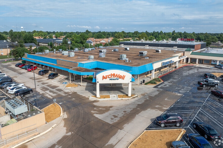4601-4623 NW 23rd St, Oklahoma City, OK à vendre - Aérien – Image 3 sur 11