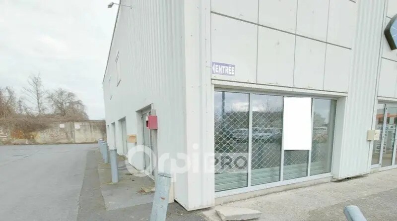 Local commercial dans Bétheny à louer Photo de l’immeuble– Image 1 sur 5