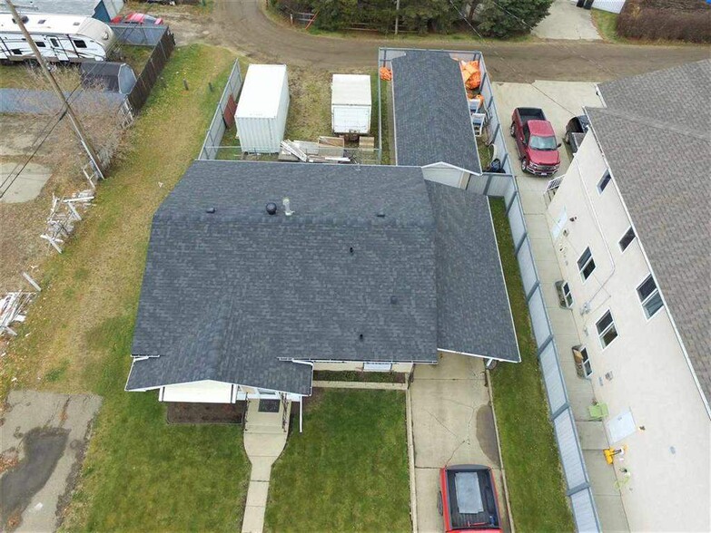 306 Calahoo Rd, Spruce Grove, AB à vendre - Aérien – Image 2 sur 19