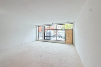 1248-1252 Wellington St W, Ottawa, ON à louer Photo de la construction– Image 1 sur 6