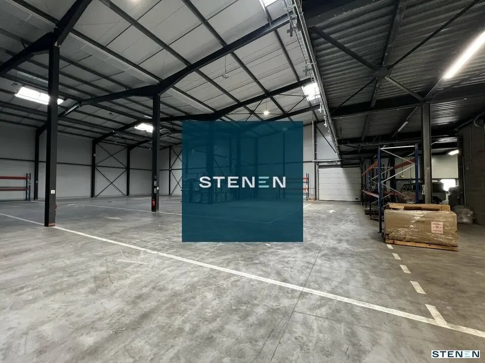 141 Avenue Du Mourre De Luc, Entraigues-sur-la-Sorgue à louer Photo de l’immeuble– Image 1 sur 15