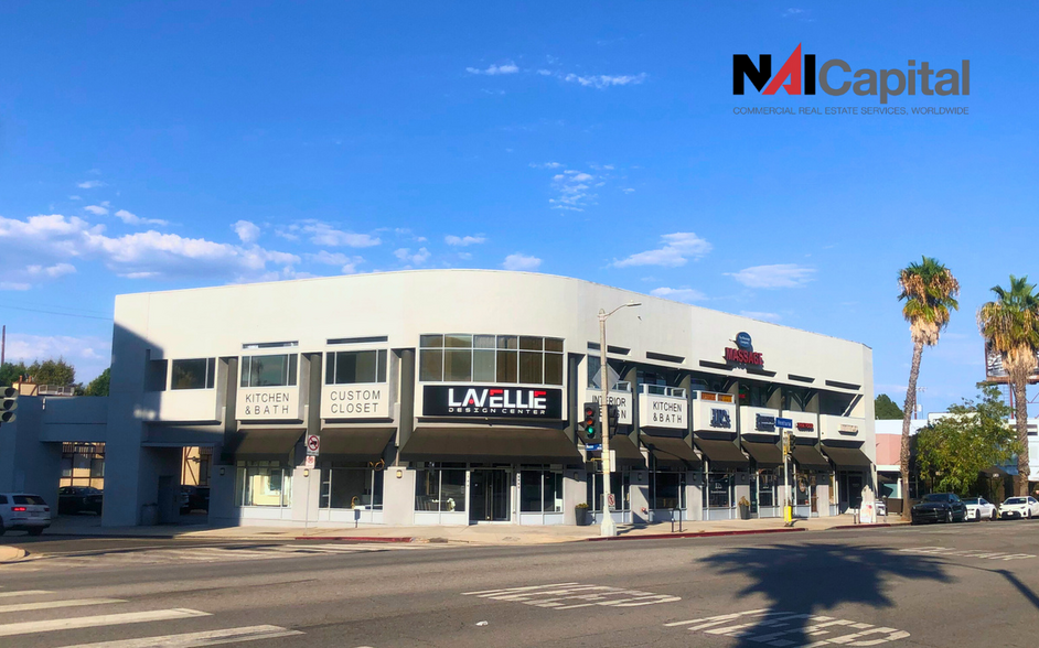 15053 Ventura Blvd, Van Nuys, CA à louer - Photo de l’immeuble – Image 1 sur 1