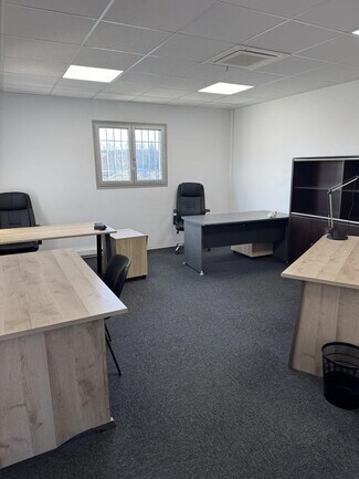 Plus de détails pour 3 Bis Rue Condorcet, Cenon - Bureau à louer