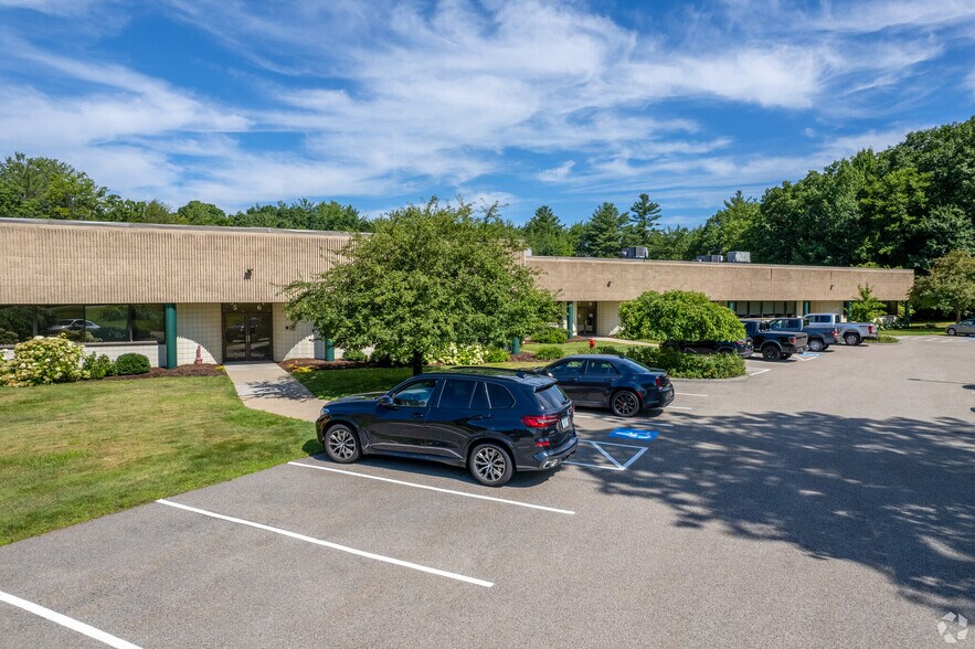 30 Centre Rd, Somersworth, NH à louer - Photo de l’immeuble – Image 3 sur 5