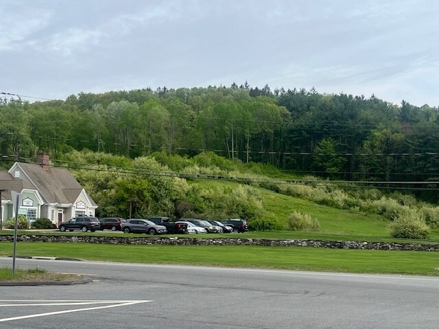 80 Averill Rd, Pomfret Center, CT à vendre - Photo de l’immeuble – Image 3 sur 7