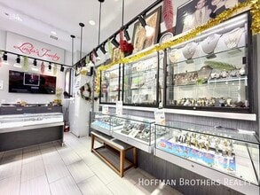 750 S Broadway, Los Angeles, CA à louer Photo intérieure– Image 2 sur 6