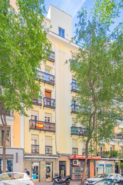 Local commercial dans Madrid, Madrid à louer - Photo principale – Image 1 sur 2