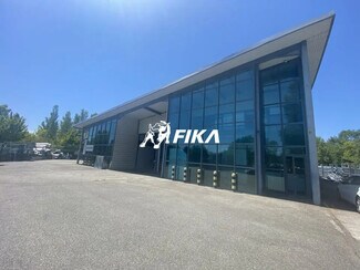 Plus de détails pour Local d'activités à louer