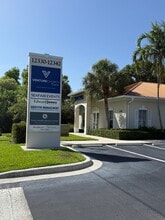 12342 Tamiami Trl, Naples, FL à louer Photo intérieure– Image 2 sur 13