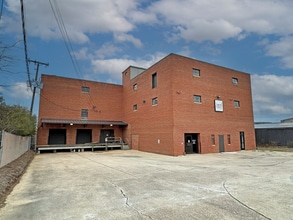 810 Ramseur St, Durham, NC à louer Photo de l’immeuble– Image 1 sur 5