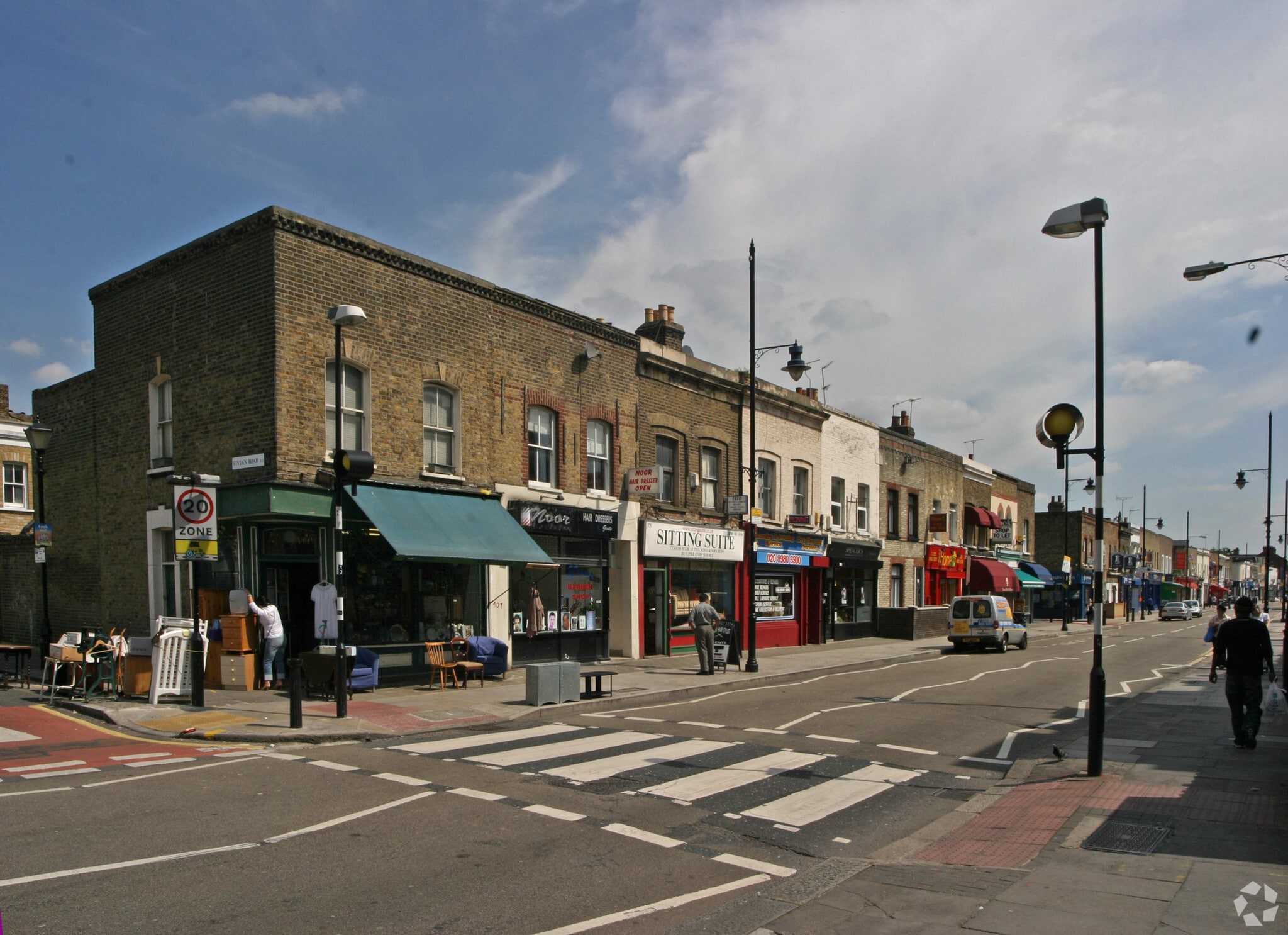 387 Roman Rd, Londres à louer Photo principale– Image 1 sur 9