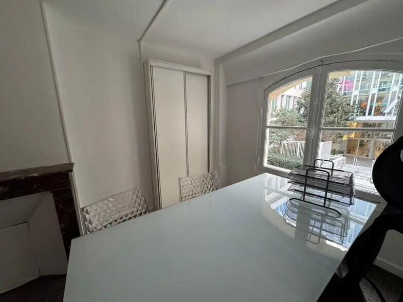 1 Rue Favart, Paris à louer - Photo de l’immeuble – Image 3 sur 8