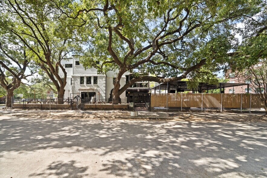 1916 Baldwin St, Houston, TX à vendre - Photo de l’immeuble – Image 3 sur 44