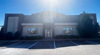 4661 Haygood Rd, Virginia Beach, VA à louer Photo intérieure– Image 2 sur 2