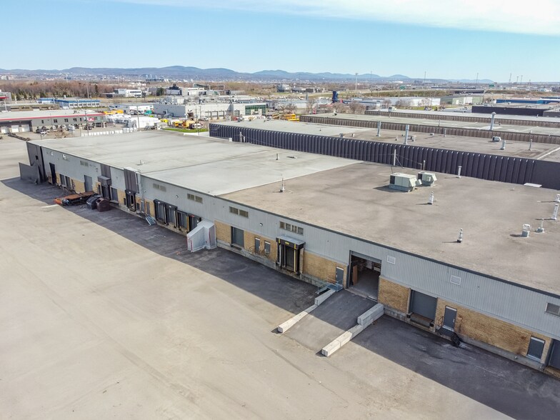 2435 Av Watt, Québec, QC à louer - Photo de l’immeuble – Image 3 sur 7