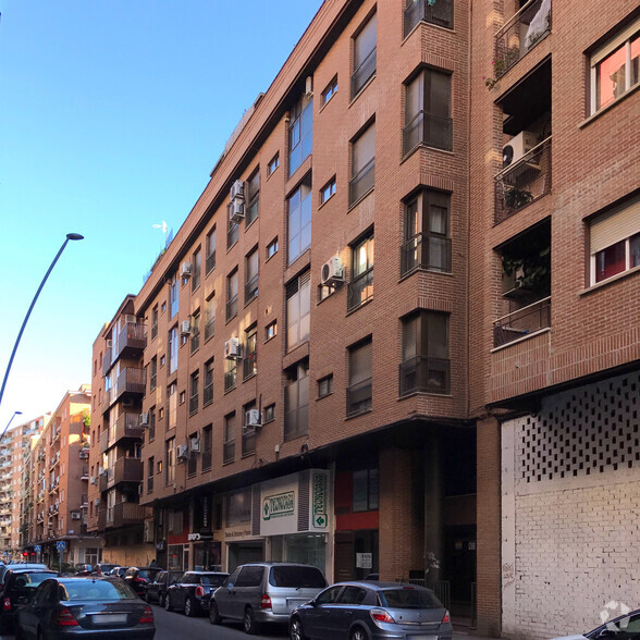Calle Banderas de Castilla, 37, Talavera de la Reina, Toledo à louer - Photo de l’immeuble – Image 3 sur 4