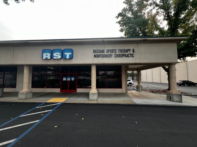 2325-2335 Athens Ave, Redding, CA à vendre - Photo de l’immeuble – Image 3 sur 10