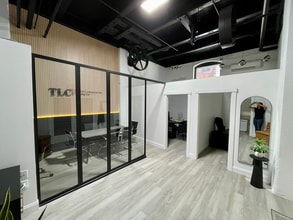 58 Pulaski St, Peabody, MA à louer Photo intérieure– Image 1 sur 6