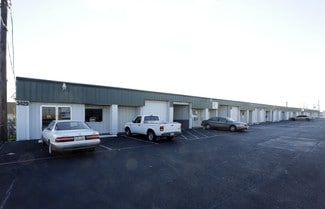 Plus de détails pour 3427-3433 W Kingsley Rd, Garland, TX - Industriel/Logistique à louer