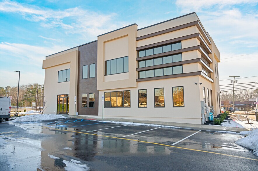 2100 W County Line Rd, Jackson, NJ à louer - Photo de l’immeuble – Image 3 sur 24