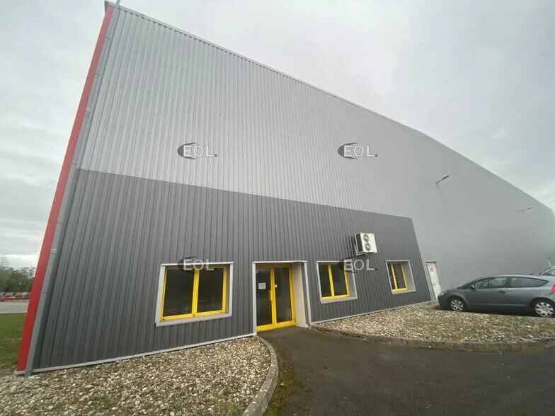 Industriel/Logistique dans Ottmarsheim à louer - Photo de l’immeuble – Image 3 sur 14