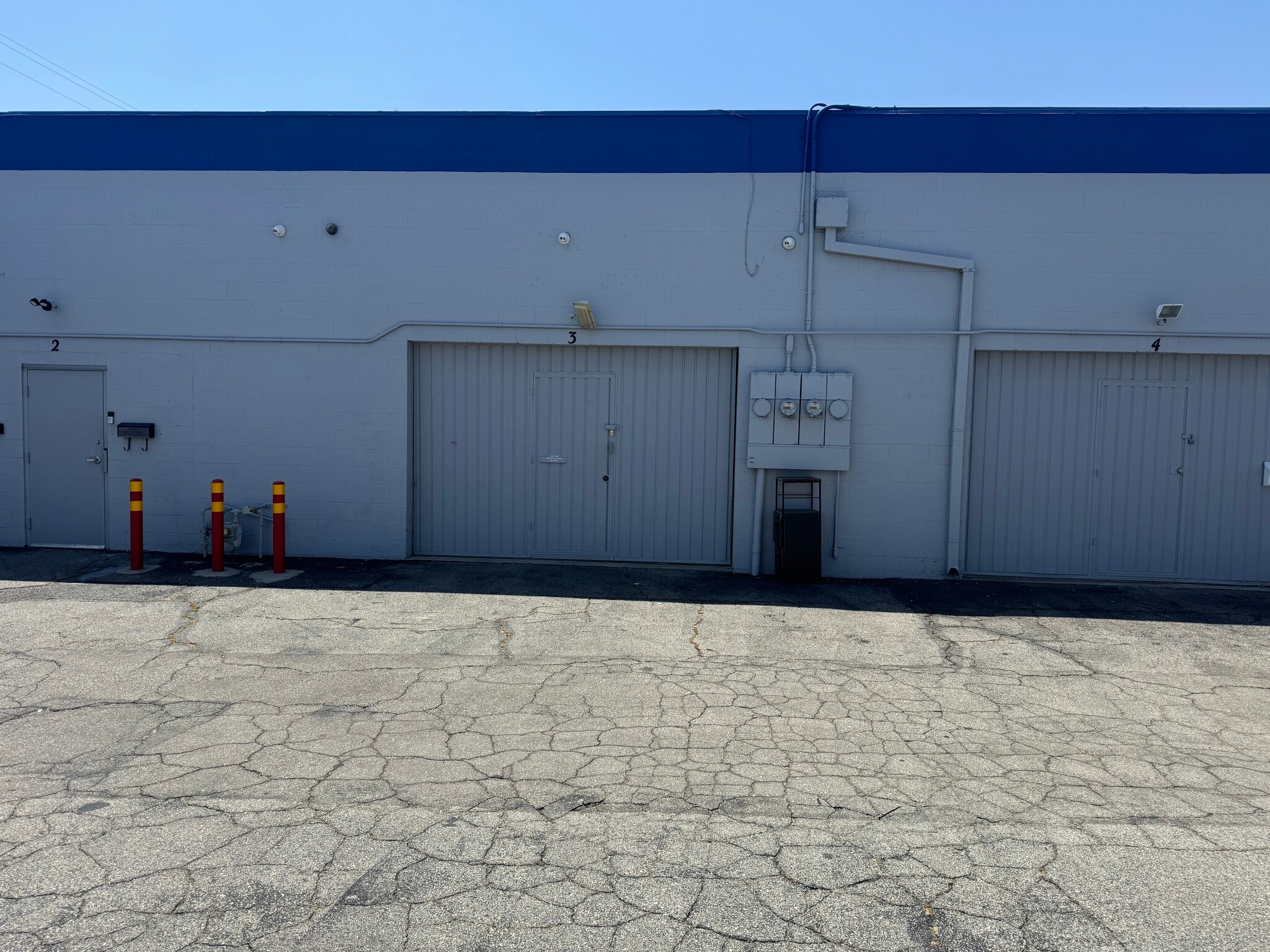13143 Saticoy St, North Hollywood, CA à louer Photo intérieure– Image 1 sur 9