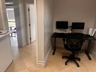 Plus de détails pour 4651 Sheridan St, Hollywood, FL - Bureau à vendre