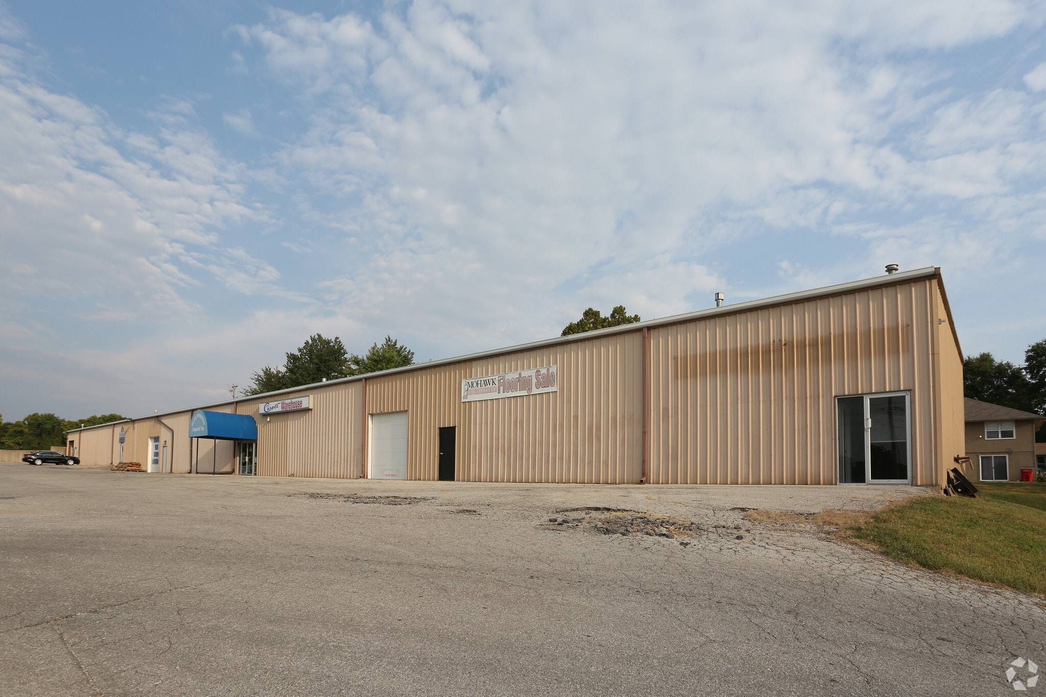 2505 W 40 Hwy, Blue Springs, MO à louer Photo principale– Image 1 sur 10