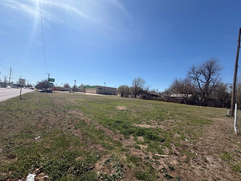 4229 SE 43rd St, Del City, OK à vendre - Photo de l’immeuble – Image 2 sur 5