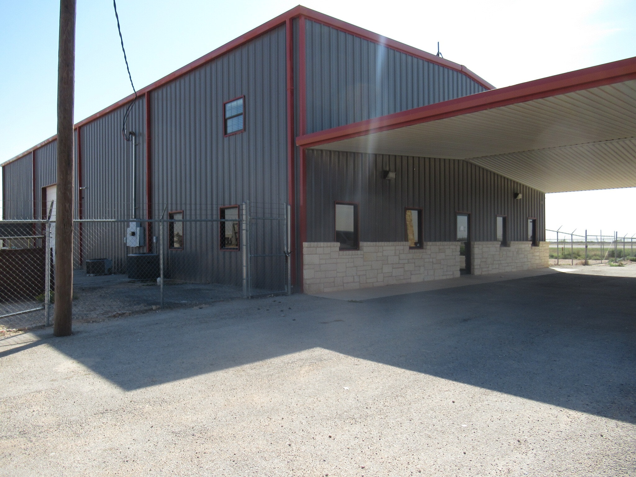 3306 S County Road 1108 & I-20, Midland, TX à louer Photo intérieure– Image 1 sur 8