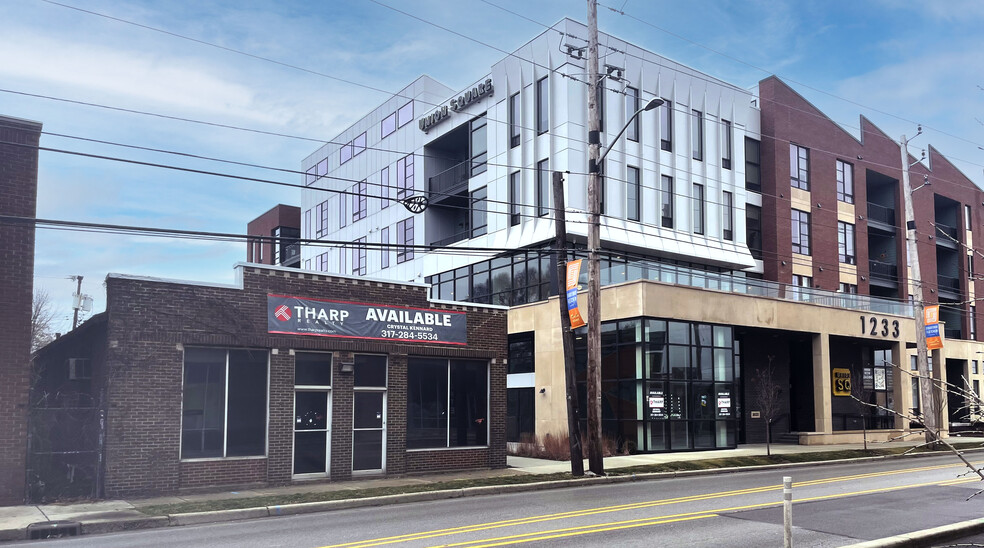 1145 Shelby St, Indianapolis, IN à vendre - Photo de l’immeuble – Image 3 sur 7