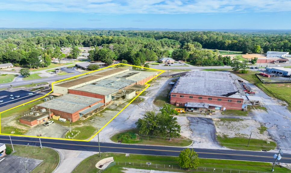 870 Russell rd, Alexander City, AL à vendre - Photo de l’immeuble – Image 2 sur 4