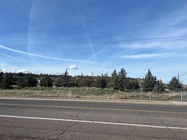 TL500 SW Belmont Ln, Madras, OR à vendre - Photo de l’immeuble – Image 3 sur 4