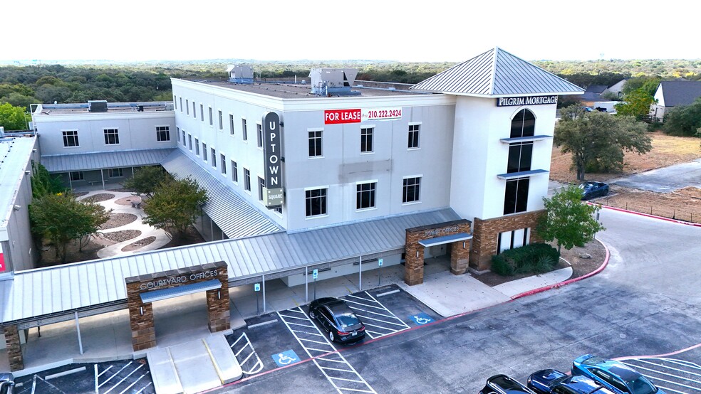 1270 N Loop 1604 E, San Antonio, TX à louer - Photo de l’immeuble – Image 2 sur 14