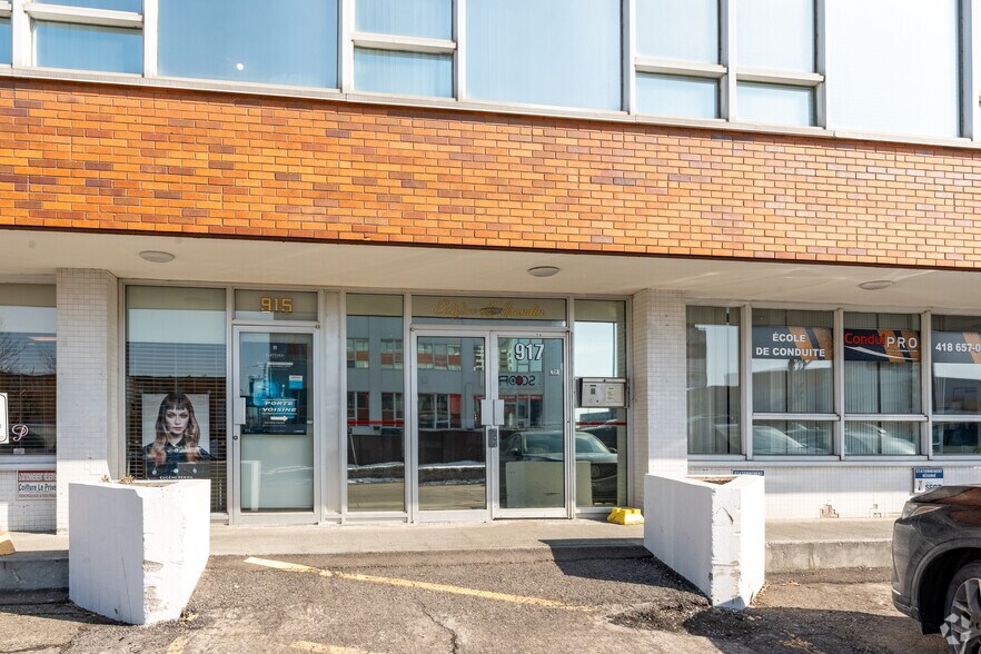 909-919 Rue Monseigneur-Grandin, Québec, QC à louer - Photo de l’immeuble – Image 3 sur 3
