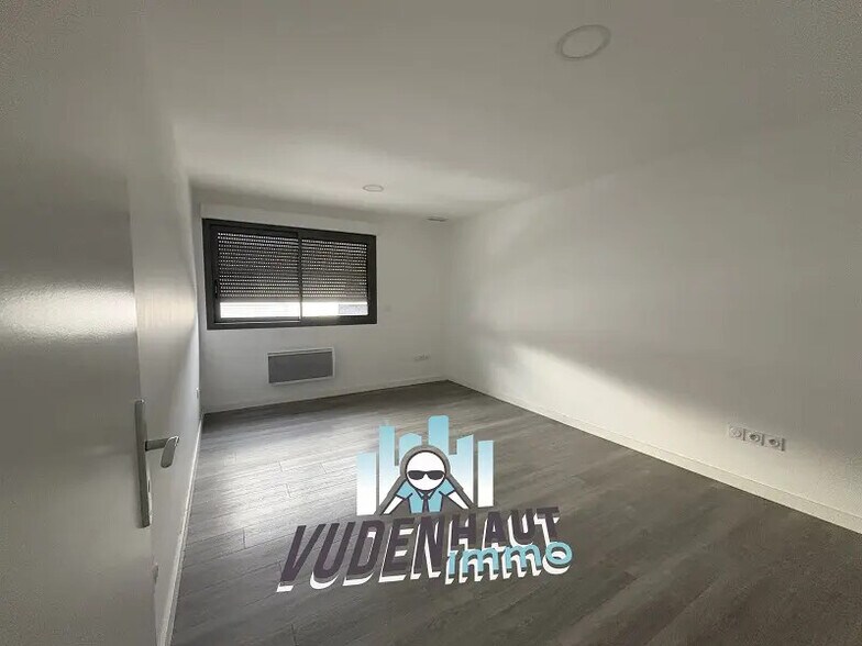 Bureau dans Fonbeauzard à louer - Photo intérieure – Image 2 sur 9