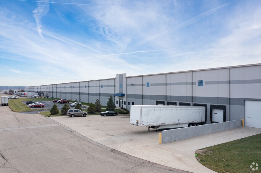 5265-5273 E Provident Dr, West Chester, OH à louer - Photo de l’immeuble – Image 3 sur 6