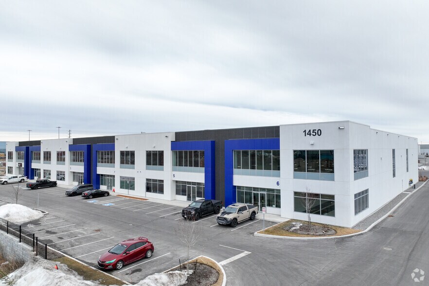 1450 Victoria St E, Whitby, ON à vendre - Photo de l’immeuble – Image 3 sur 3