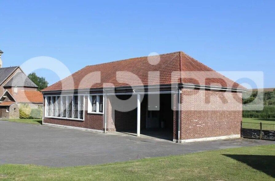 Local d'activités dans Ville-sur-Ancre à vendre - Photo de l’immeuble – Image 2 sur 5